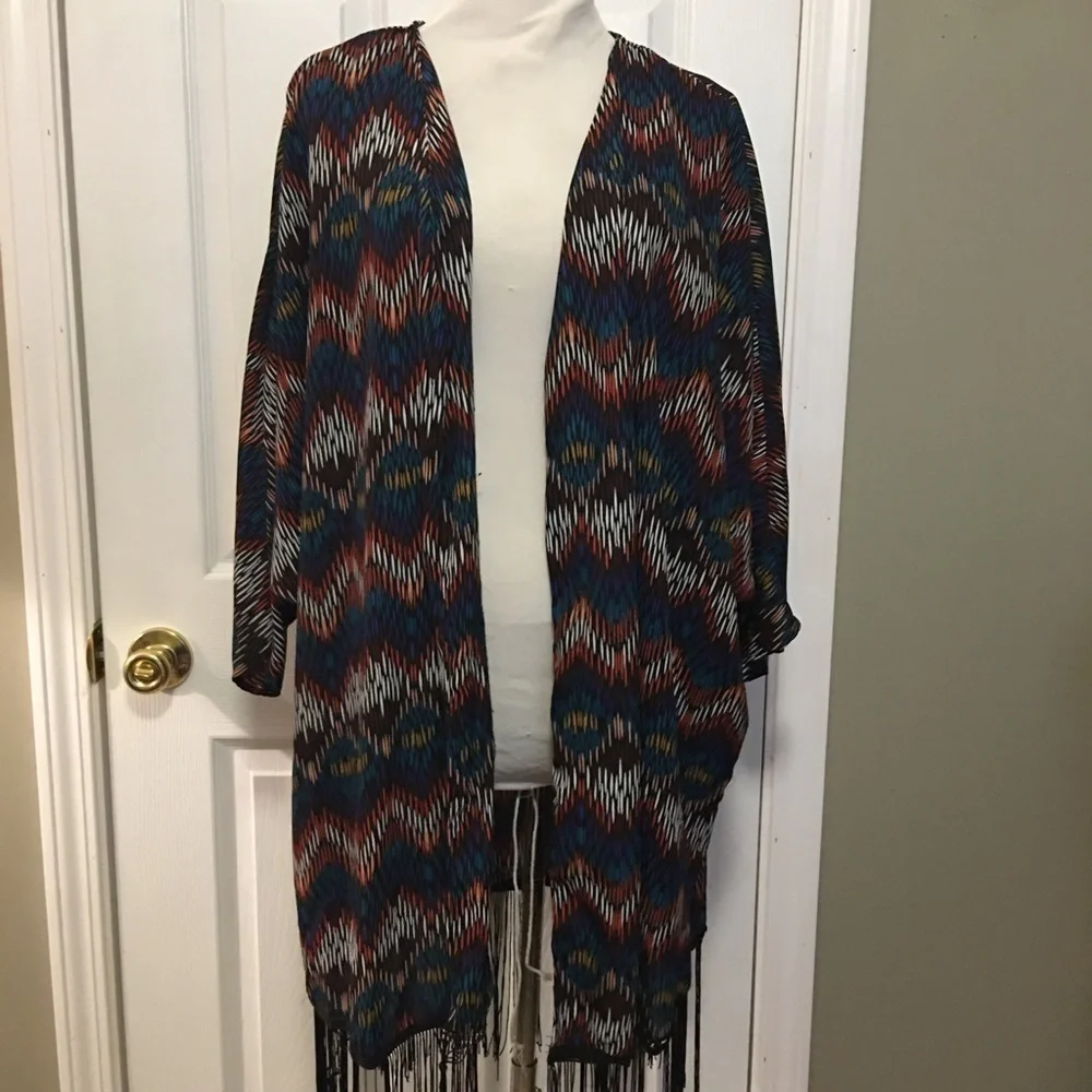 Women’s Russell Kemp plus size kimono beach wrap 1X Fringed hem. Dolman sleeves